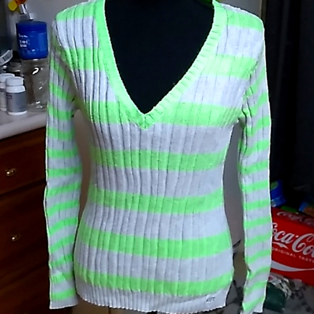 Sweater girls 20